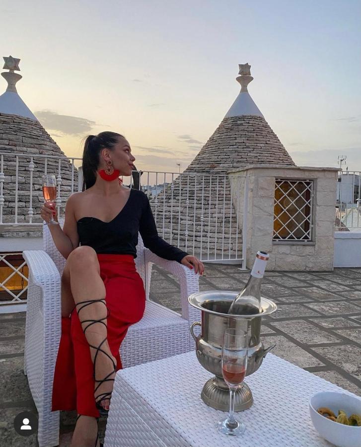 Trulli E Puglia Luxury Suite Alberobello Bagian luar foto