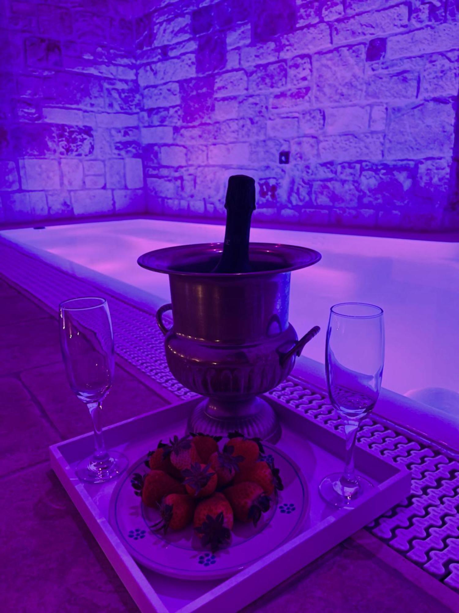 Trulli E Puglia Luxury Suite Alberobello Bagian luar foto