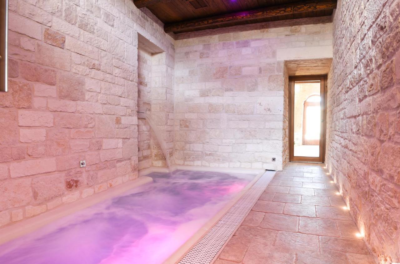 Trulli E Puglia Luxury Suite Alberobello Bagian luar foto